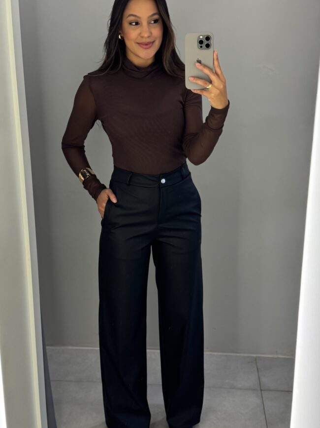 Calça Courino