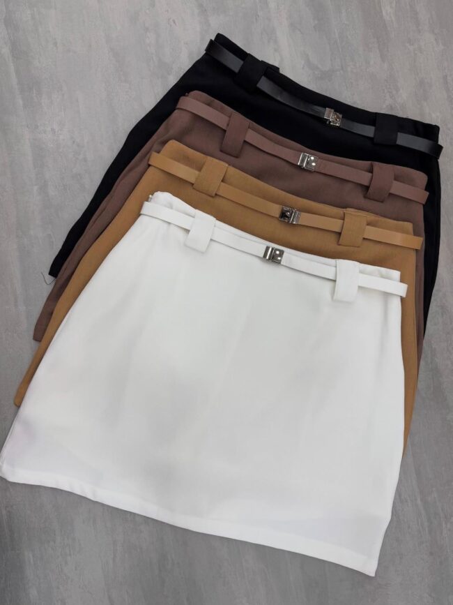 Short Saia Briana